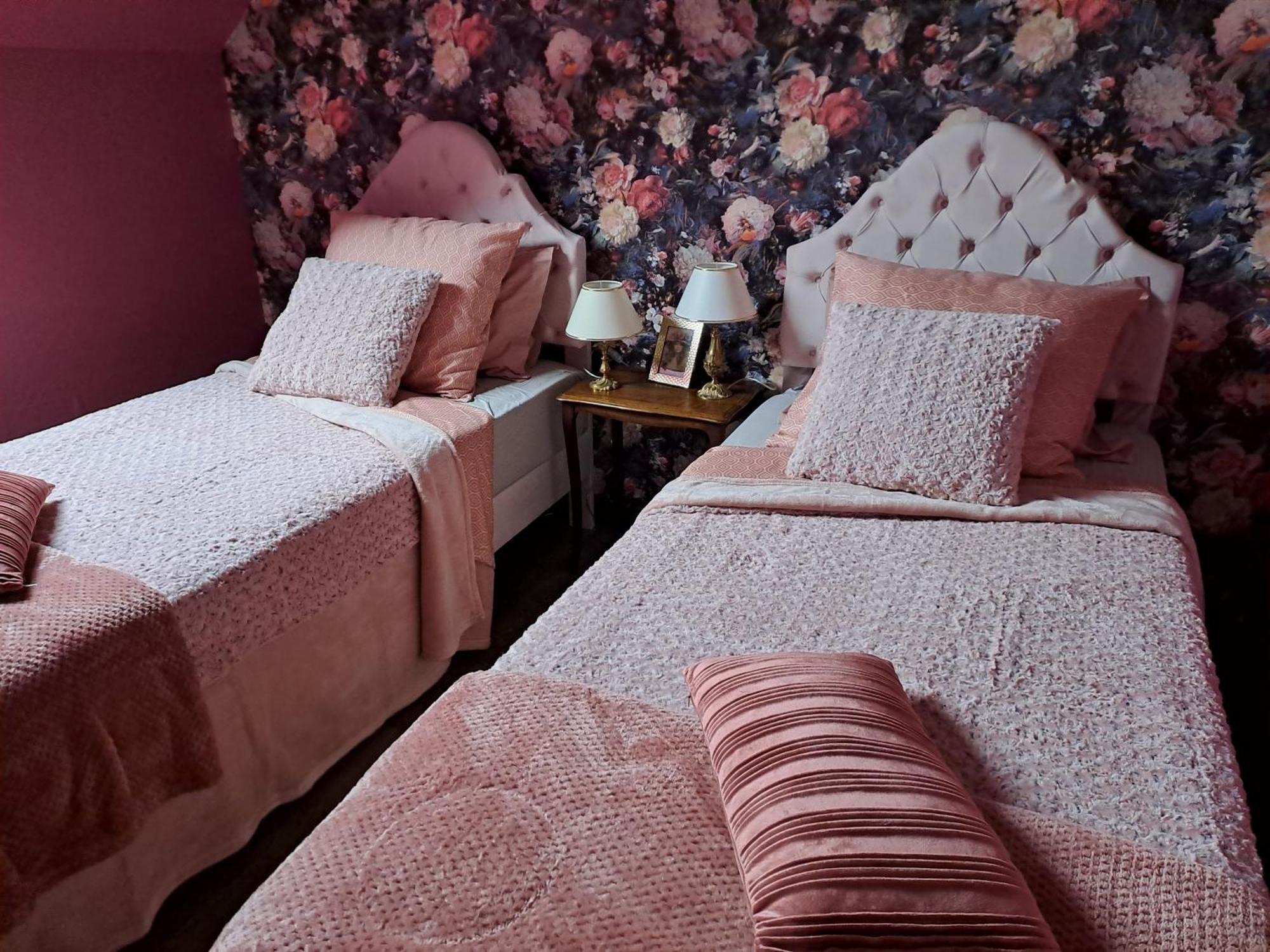 Bois De Chenes House Bed & Breakfast Phalsbourg Eksteriør bilde